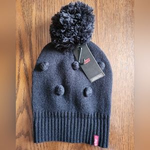 Levi women winter hat